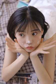一女多男在疯狂的伦交