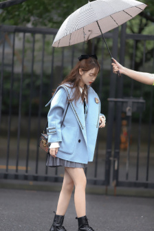 学长让我夹震蛋器自慰给他看