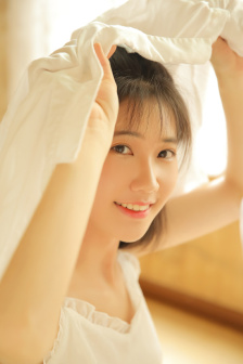 我女朋友母亲的朋友给她介绍对象